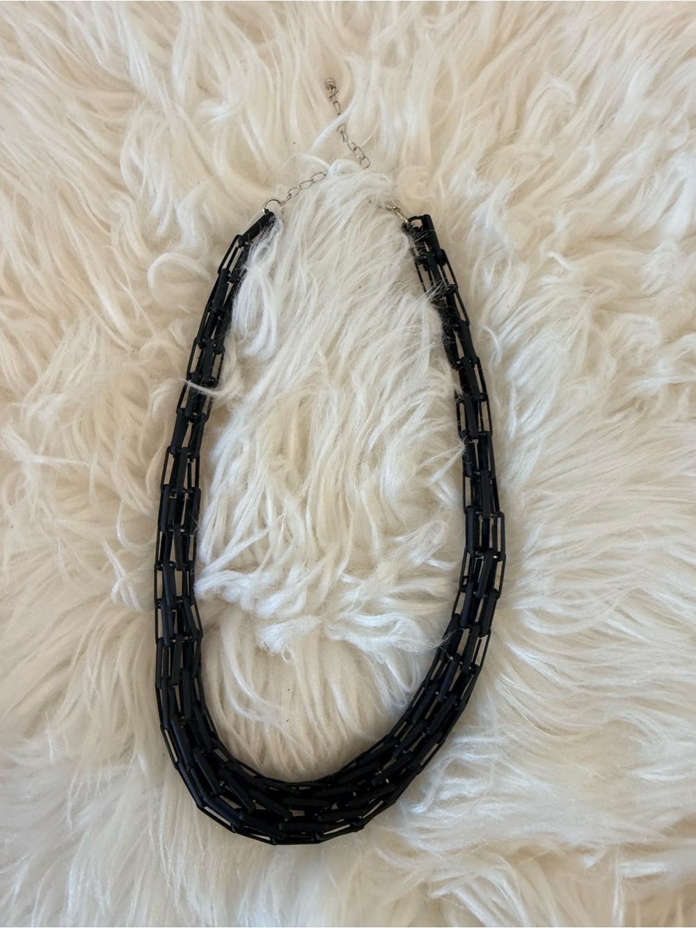 💫10/$25 • Vintage Black Beaded Necklace